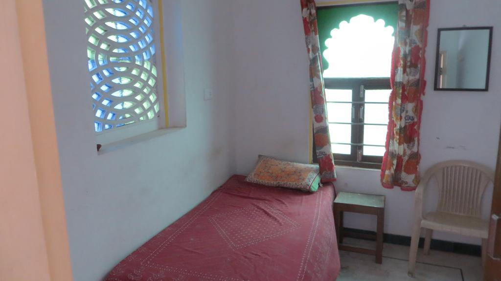 Udai Haveli Guest House Udaipur Quarto foto
